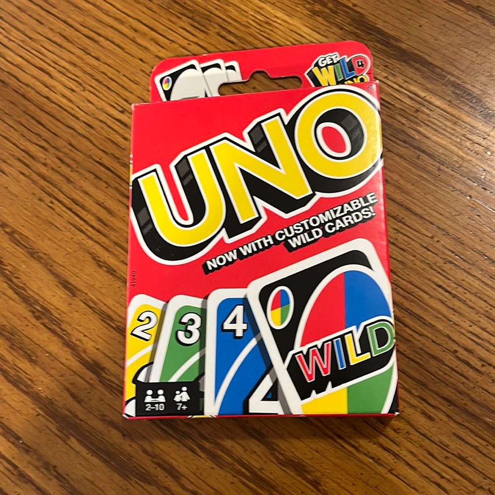 UNO family card game, 2 packages, 1 unopened